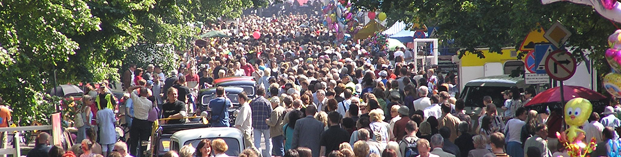 People in a crowd - Photo from PxHere