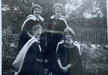 Black and white photograph of alumni at congregation
