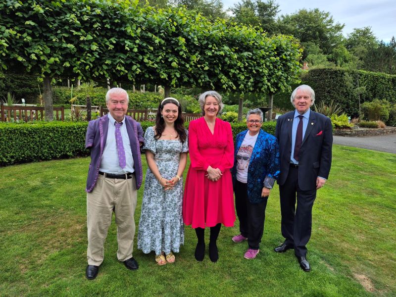The VC and Lucian Hudson with 3 members of the UniversityChallenge team