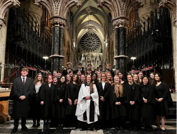 choir and chaplain in Durham Cathedral