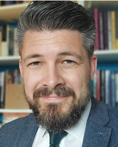 Portrait Photopraph of Dr. Matthew Mill