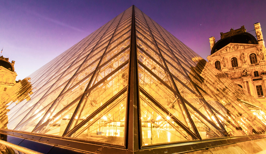 Musée du Louvre glass pyramid at night