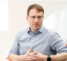 Photograph of Dr Fraser Riddell