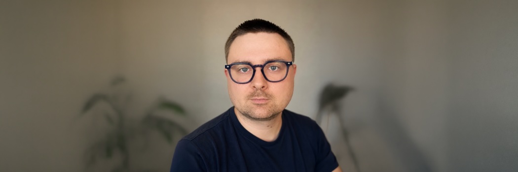 Daniel Jones headshot