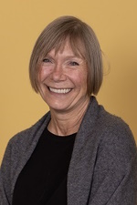 Headshot of Professor Louise Barrett